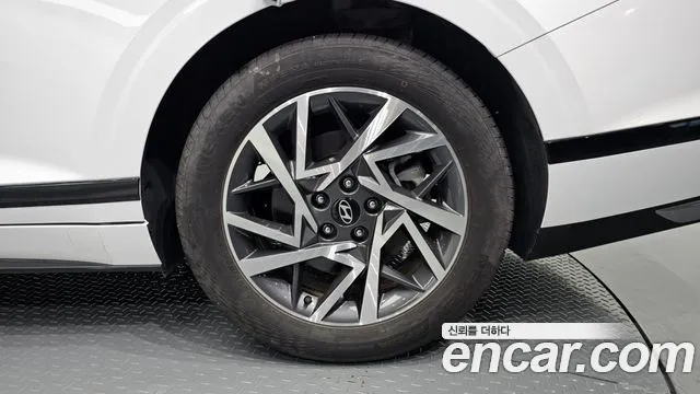 Hyundai Grandeur GN7 — Фото автомобиля 6
