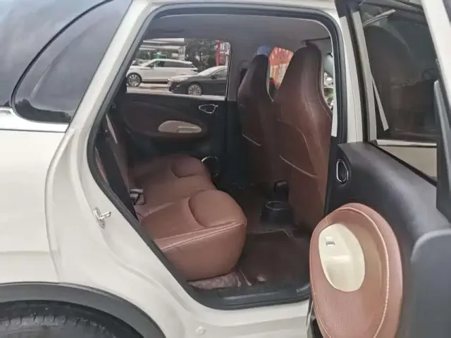 Wuling Bingo — Фото автомобиля 11