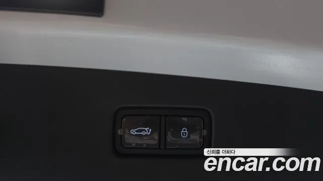 Genesis GV70 — Фото автомобиля 24