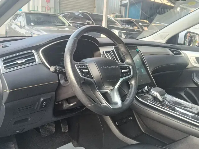 Roewe i6 MAX EV — Фото автомобиля 5