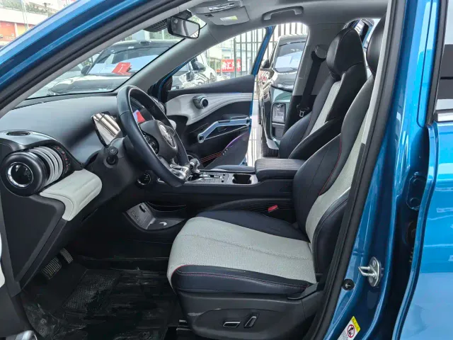 BYD Yuan PLUS — Фото автомобиля 6