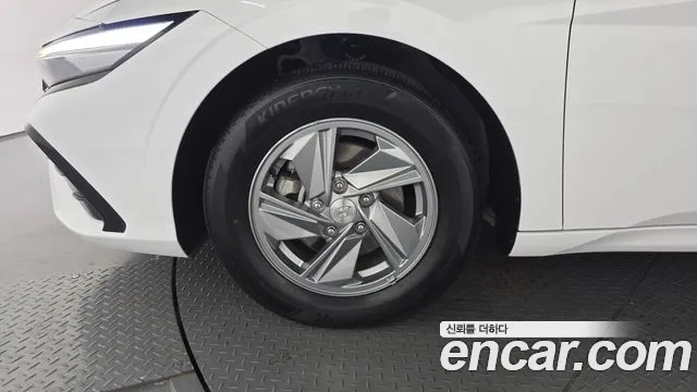 Hyundai AVANTE Новый Avante (CN7) — Фото автомобиля 5