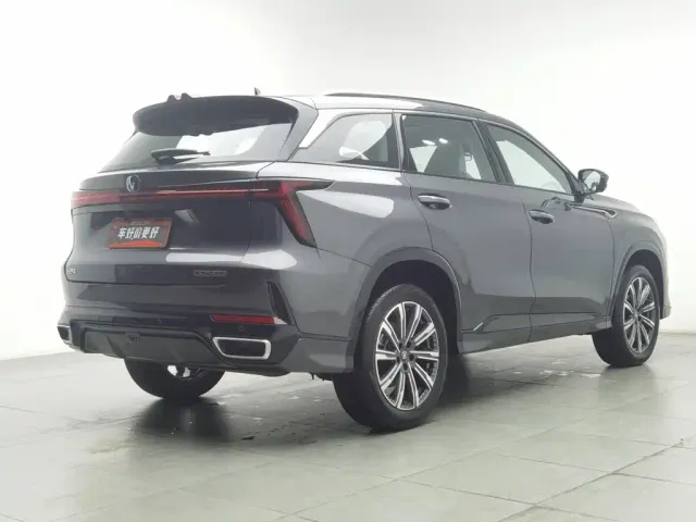 Changan CS75 Plus — Фото автомобиля 2