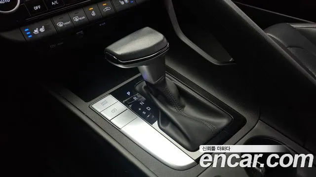 Hyundai Avante — Фото автомобиля 12
