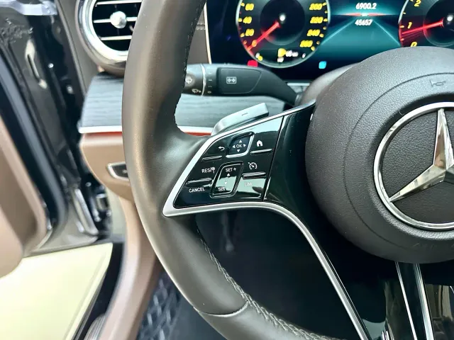 Mercedes-Benz E-Class — Фото автомобиля 14