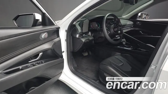 Hyundai AVANTE Smart — Фото автомобиля 11