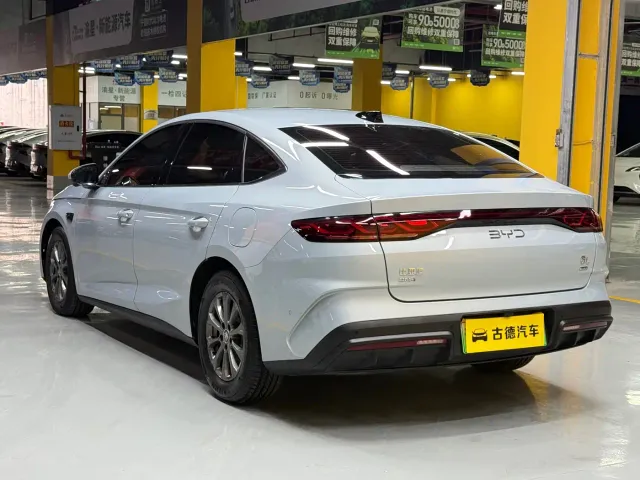 BYD Qin L — Фото автомобиля 7