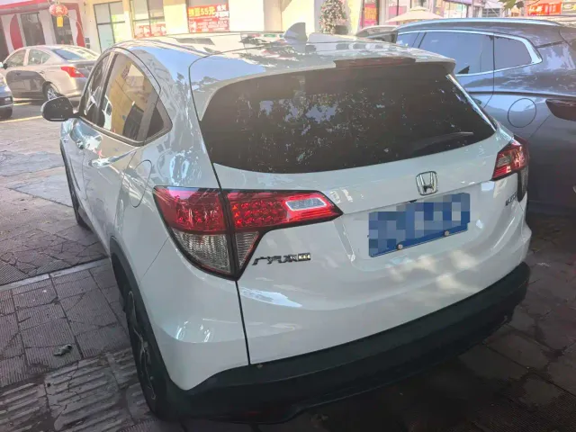 Honda Vezel — Фото автомобиля 6