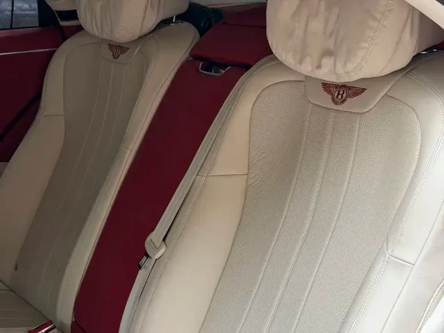 Bentley Flying Spur — Фото автомобиля 14