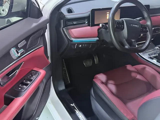 Jetour X70 Plus — Фото автомобиля 12