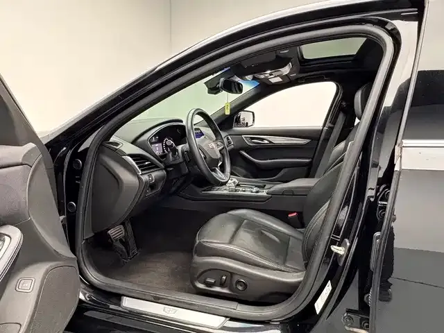 Cadillac CT5 — Фото автомобиля 11