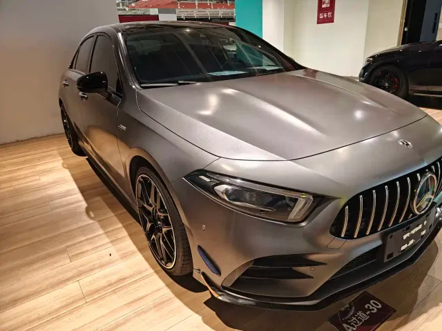 Mercedes-Benz Mercedes-Benz A-Class AMG 2022 AMG A 35 L 4MATIC — Фото автомобиля 3