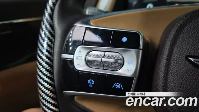Genesis G90 Бензин 3.5 турбо AWD — Фото автомобиля 26