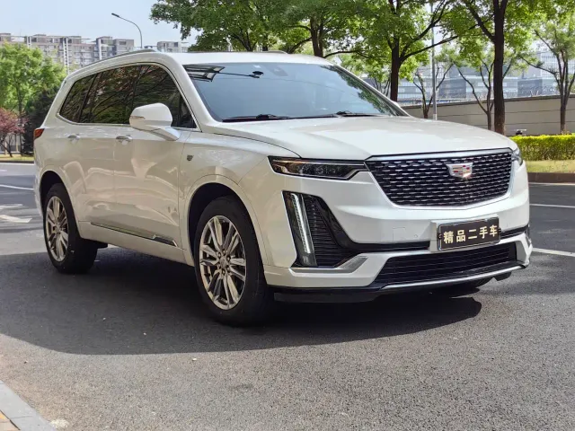 Cadillac XT6 — Фото автомобиля 2