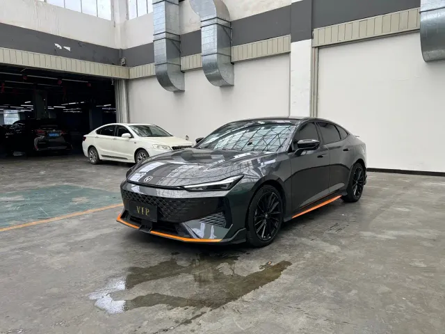 Фотография автомобиля — Changan UNI-V