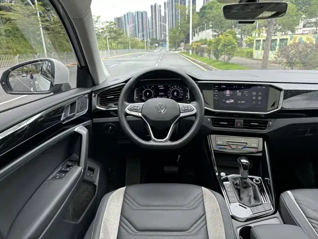Volkswagen Tayron GTE Plug-in Hybrid — Фото автомобиля 8