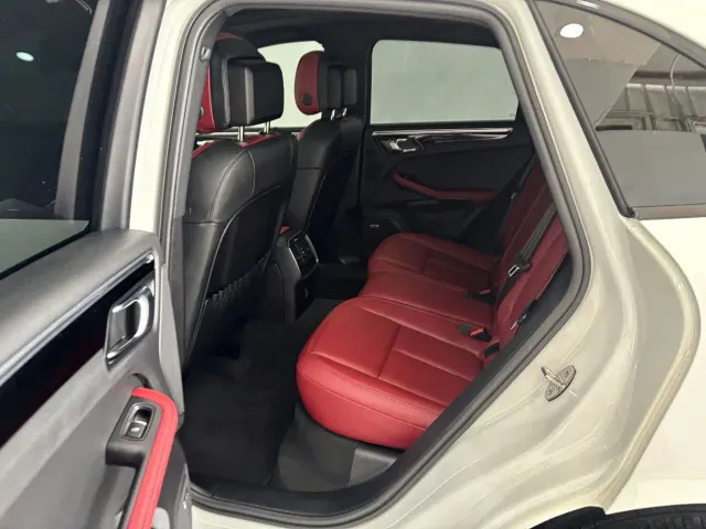 Porsche Macan — Фото автомобиля 23