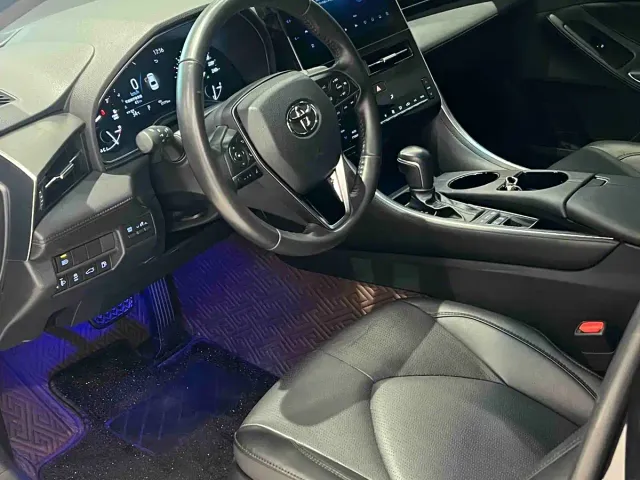 Toyota Avalon — Фото автомобиля 7