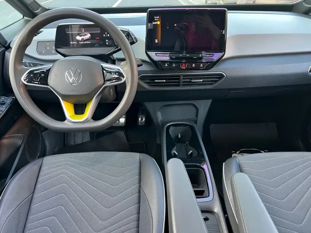 Volkswagen ID.3 — Фото автомобиля 4