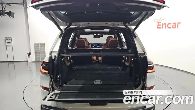 BMW X7 — Фото автомобиля 29
