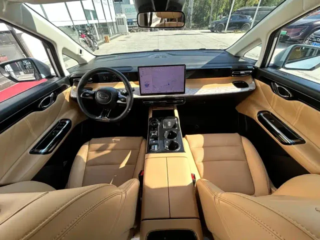 GAC Trumpchi E8 — Фото автомобиля 16