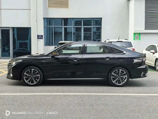 Chery Arrizo 8 — Фото автомобиля 4