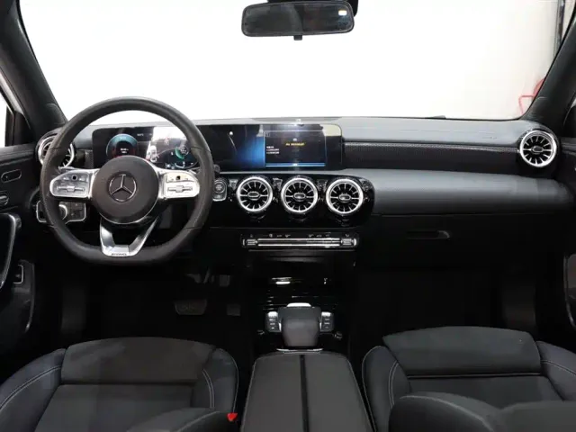 Mercedes-Benz A-Class — Фото автомобиля 12