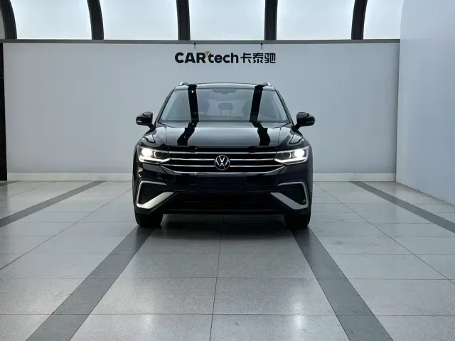 Volkswagen Tiguan L — Фото автомобиля 23