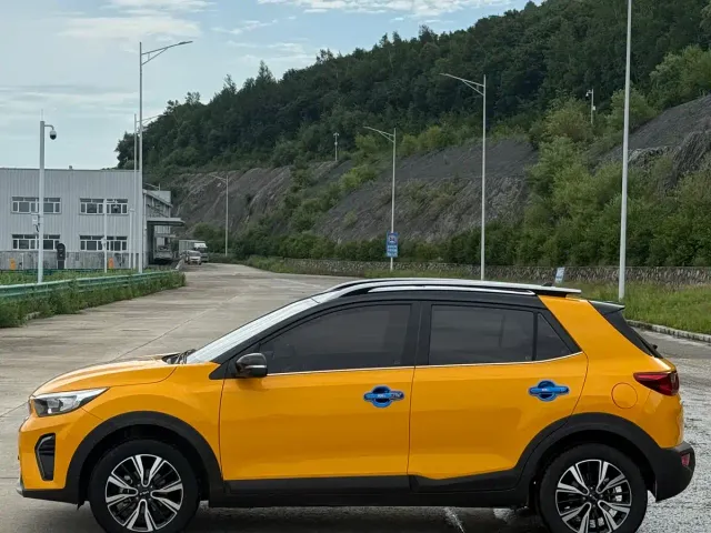 Kia KX1 — Фото автомобиля 3