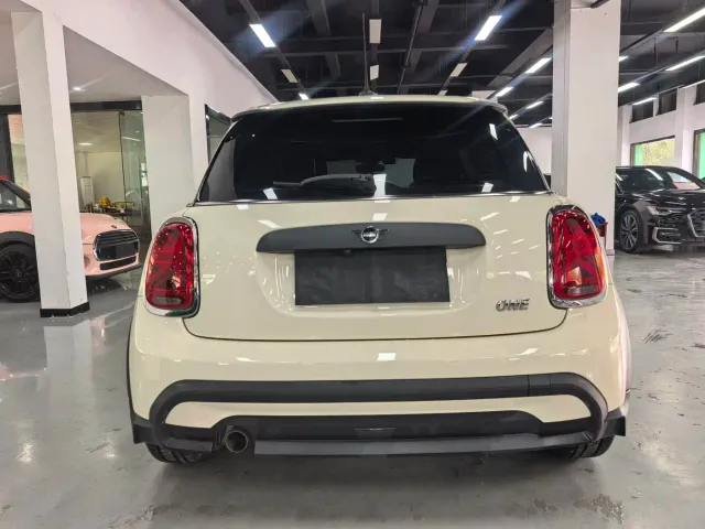 MINI Hatch — Фото автомобиля 4