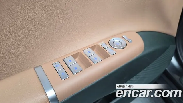 Hyundai Grandeur GN7 — Фото автомобиля 28