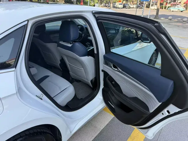 Geely Xingrui — Фото автомобиля 14