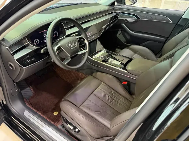 Audi A8 — Фото автомобиля 5