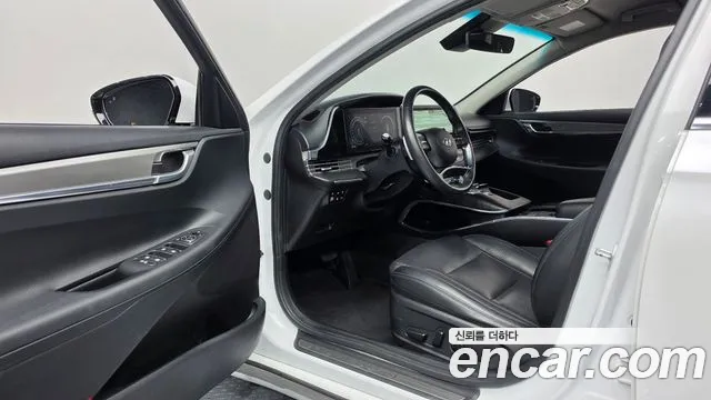 Hyundai Grandeur New — Фото автомобиля 10