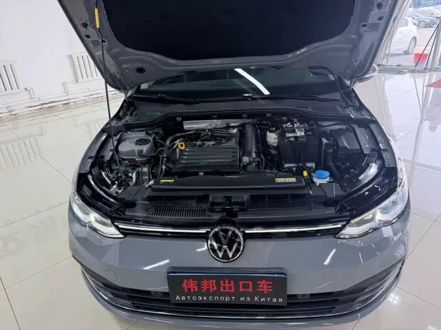 Volkswagen Golf — Фото автомобиля 20