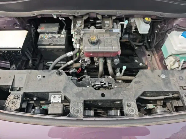 Leapmotor B10 — Фото автомобиля 19