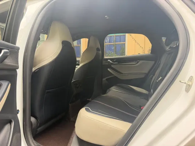 BYD Qin PLUS — Фото автомобиля 6