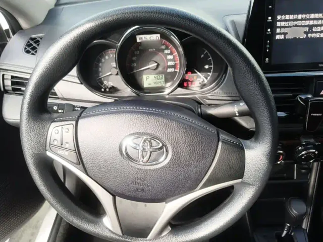 Toyota Vios — Фото автомобиля 10