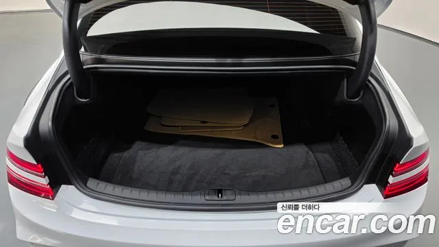 Genesis G80 RG3 — Фото автомобиля 18
