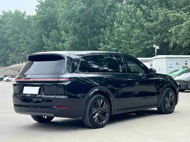 Li Auto Li Xiang L9 2022 Max — Фото автомобиля 12