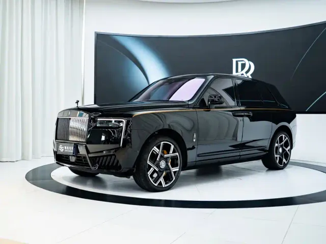 Фотография автомобиля — Rolls-Royce Cullinan