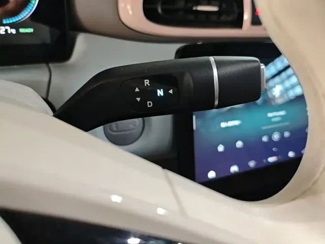 Leapmotor T03 — Фото автомобиля 13