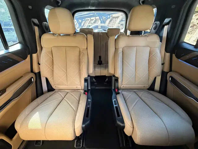 BYD FangChengBao Leopard 8 — Фото автомобиля 13