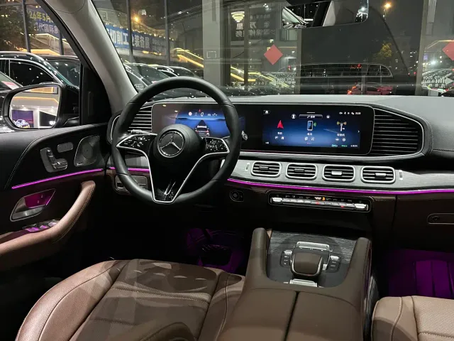 Mercedes-Benz GLE-Class — Фото автомобиля 14