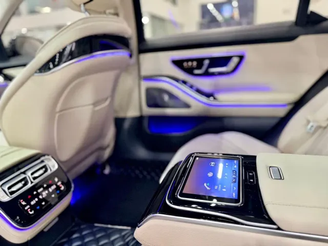 Mercedes-Benz S-Class — Фото автомобиля 9