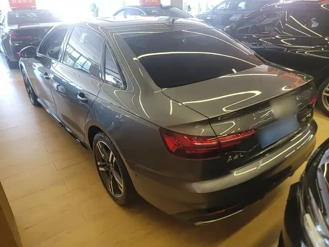 Audi A4L — Фото автомобиля 4