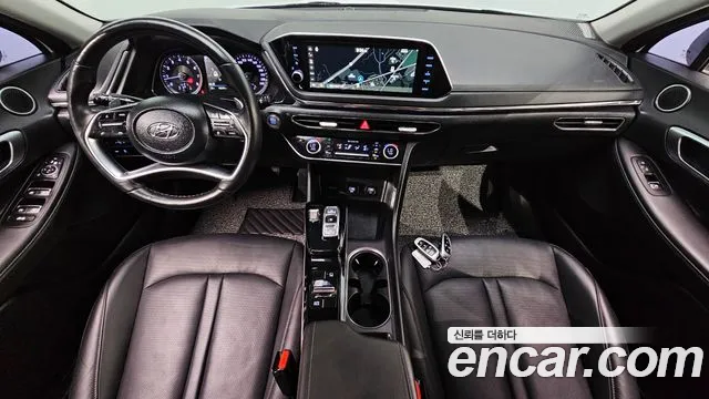 Hyundai Sonata Sonata (DN8) 2.0 LPG(Для проката) — Фото автомобиля 7