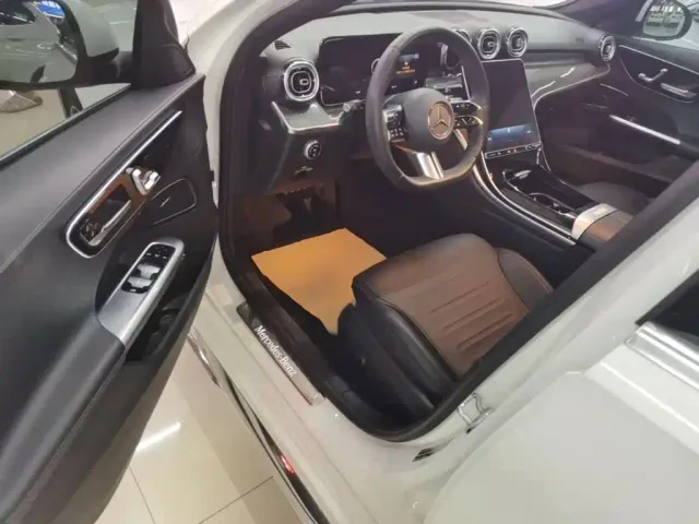 Mercedes-Benz C-Class — Фото автомобиля 15