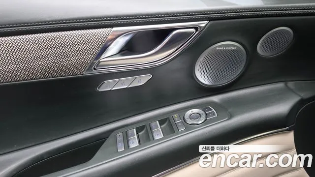 Genesis GV80 — Фото автомобиля 28