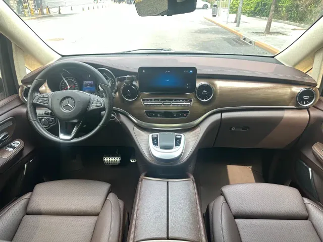 Mercedes-Benz V-Class — Фото автомобиля 18